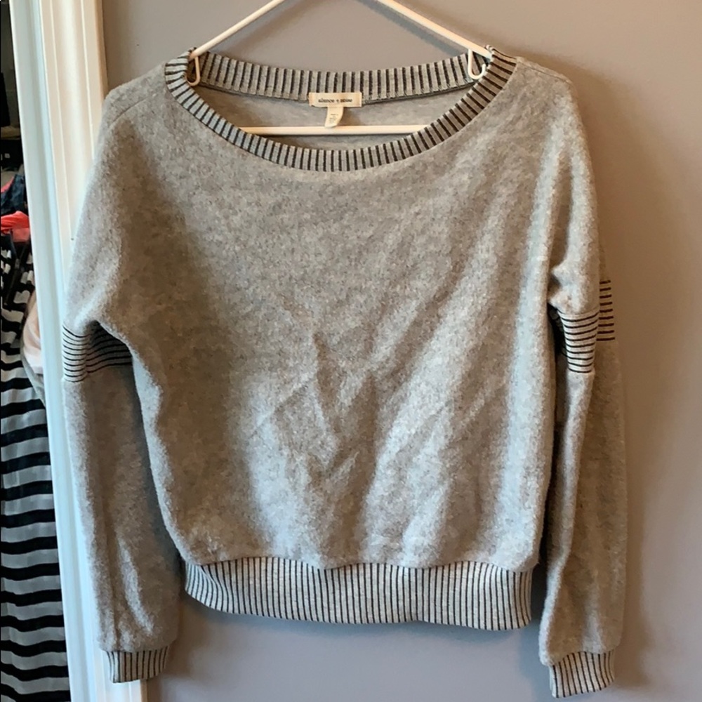 Grey sweater